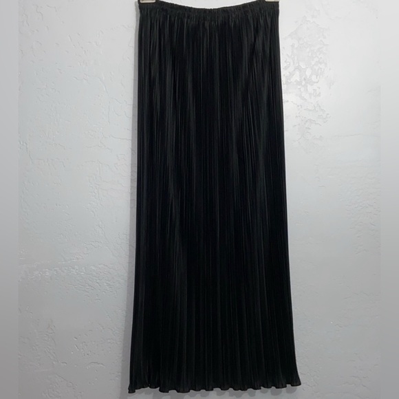 Pleated Vintage Michael Marcella Ltd Elastic Union Made Black Long Skirt Sz 10 - Picture 1 of 9